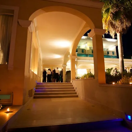 嘉尔德尼亚酒店 酒店 拉扎罗