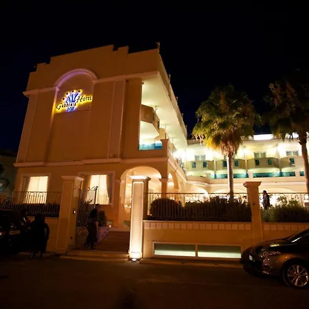 嘉尔德尼亚酒店 酒店