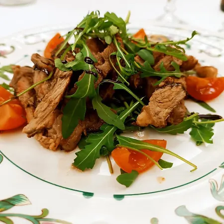 嘉尔德尼亚酒店 酒店 4*