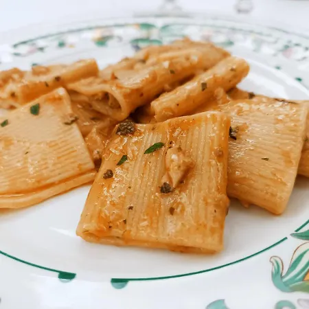 Gardenia Лаццаро