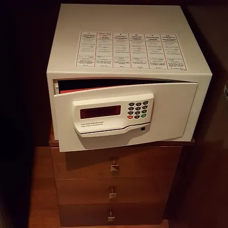 嘉尔德尼亚酒店