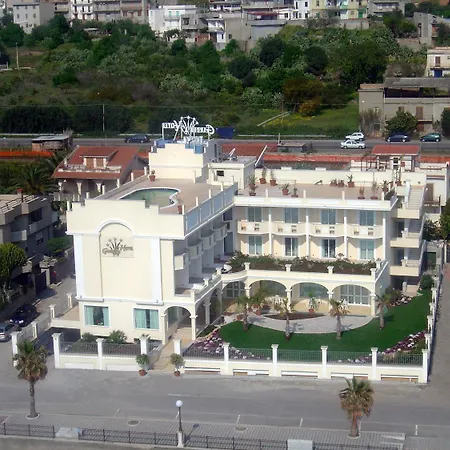 嘉尔德尼亚酒店