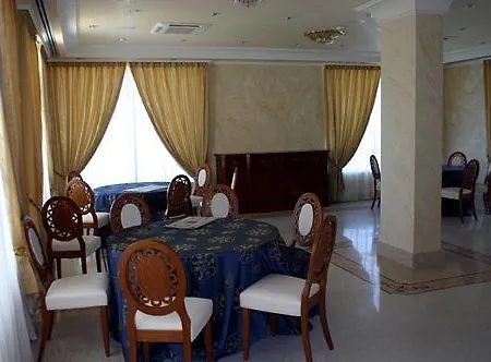 Отель Gardenia