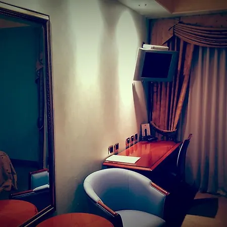 嘉尔德尼亚酒店 拉扎罗